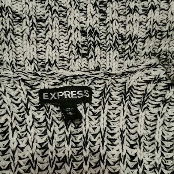 Express sweater black white stitch drape front - Picture 7 of 8